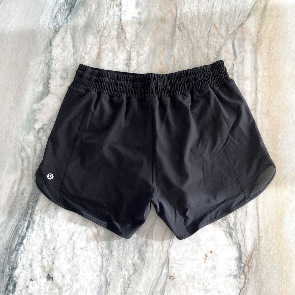 Lululemon Hotty Hot Short 4” *Lined* 6 Tall